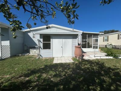 Photo 5 of 21 of home located at 483 Honeysuckle Drive Fruitland Park, FL 34731