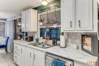 1989 Delo  Home