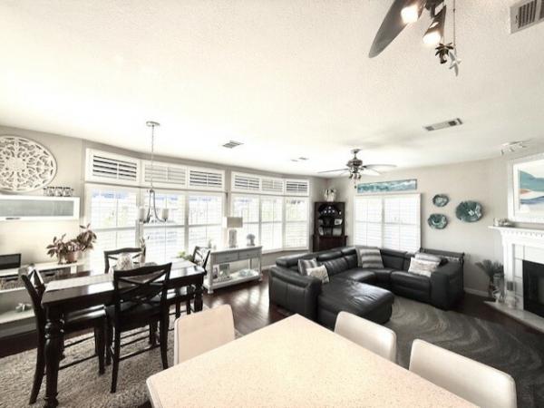 2011 Jacobsen HS Mobile Home