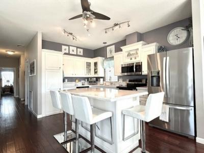 Photo 4 of 32 of home located at 1071 Donegan Rd Lot 262 Largo, FL 33771