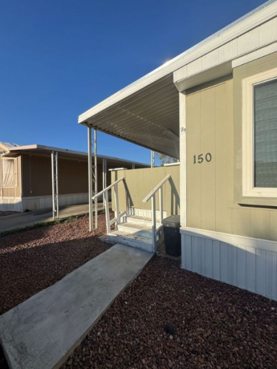 Photo 3 of 16 of home located at 8601 North 71st Avenue Glendale, AZ 85301