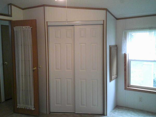 1994 SKyline Spruce Ridge Manufactured Home