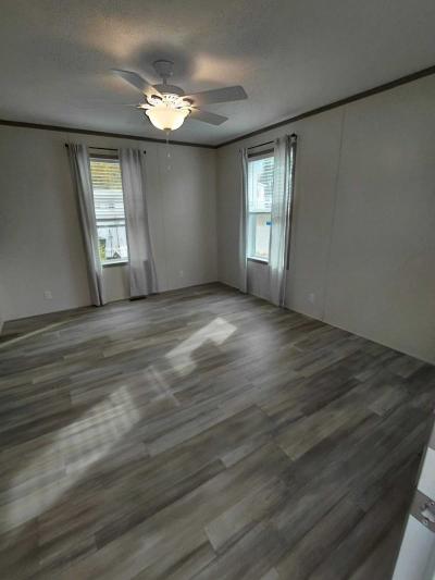 Photo 5 of 11 of home located at 301 Mantle Ave #54T Jackson, MI 49202