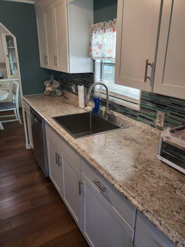 1983 Twin M.H. Mobile Home