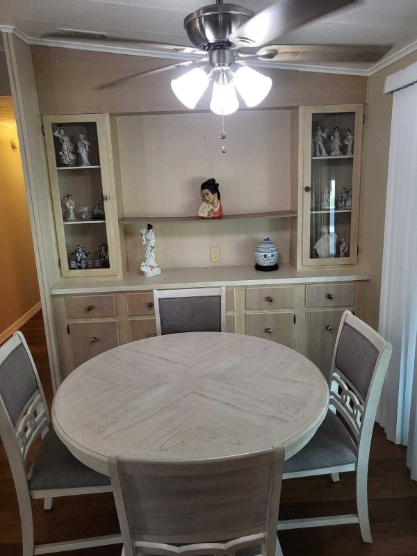 1983 Twin M.H. Mobile Home