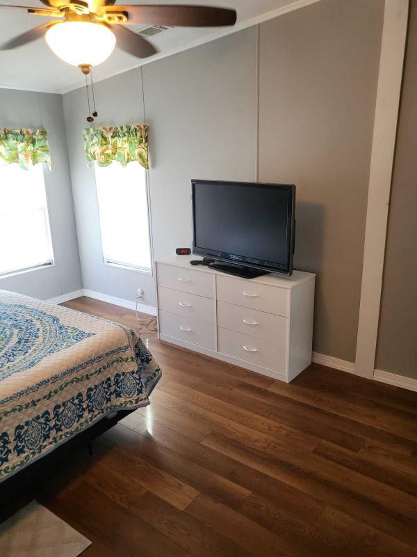 1983 Twin M.H. Mobile Home