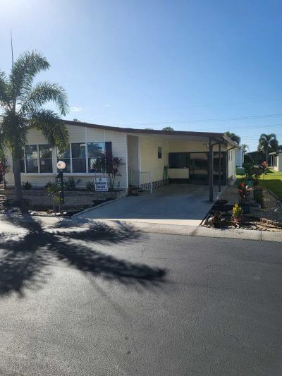 Photo 2 of 32 of home located at 90 Sunshine Ave North Fort Myers, FL 33903