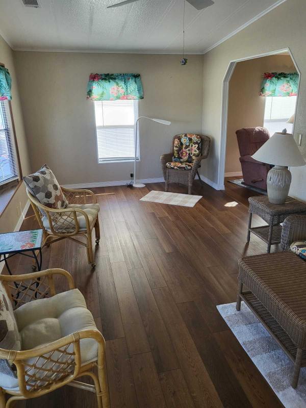 1983 Twin M.H. Mobile Home