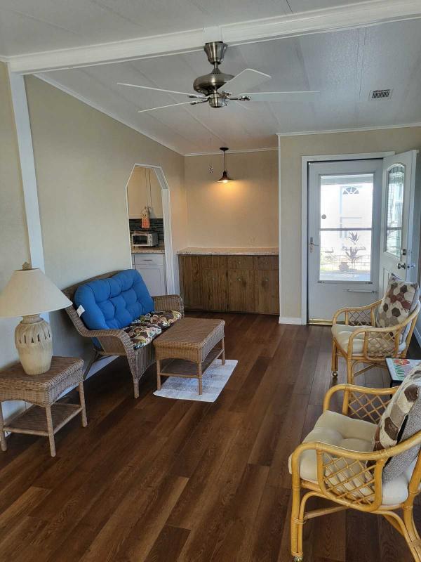 1983 Twin M.H. Mobile Home