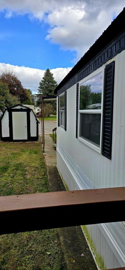 Photo 2 of 18 of home located at 413 Normandy Dr. #127 Lansing, MI 48906