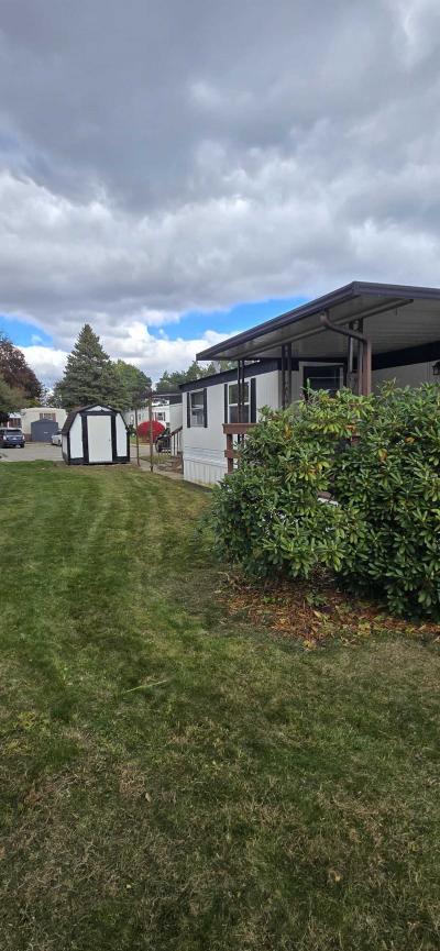 Photo 3 of 18 of home located at 413 Normandy Dr. #127 Lansing, MI 48906