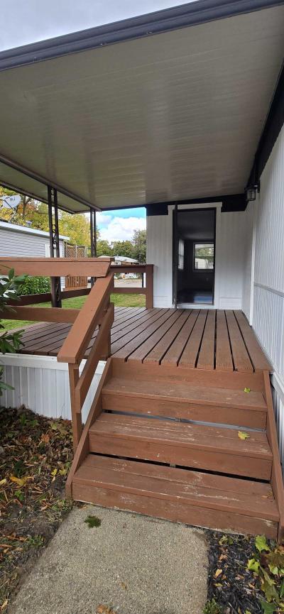 Photo 4 of 18 of home located at 413 Normandy Dr. #127 Lansing, MI 48906