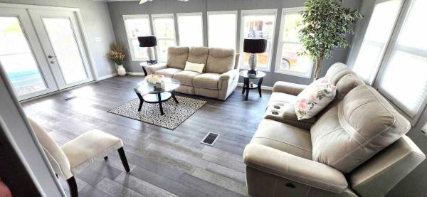 1980  Mobile Home For Sale