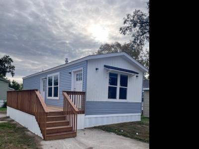 Photo 3 of 9 of home located at 2301 Southwest Oralabor Road #31 Ankeny, IA 50023