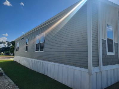 Photo 4 of 13 of home located at 12415 Thonotosassa Rd, Unit 108 Thonotosassa, FL 33592