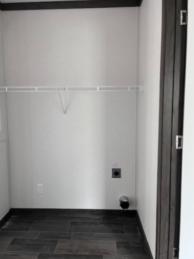 Photo 5 of 9 of home located at 2301 Southwest Oralabor Road #29 Ankeny, IA 50023