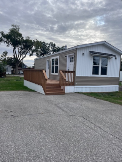 Photo 3 of 9 of home located at 2301 Southwest Oralabor Road #29 Ankeny, IA 50023