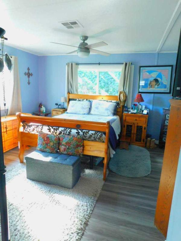 1976 Signature Mobile Home