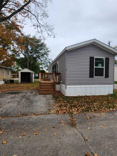 Photo 3 of 10 of home located at 2301 Southwest Oralabor Road #15 Ankeny, IA 50023