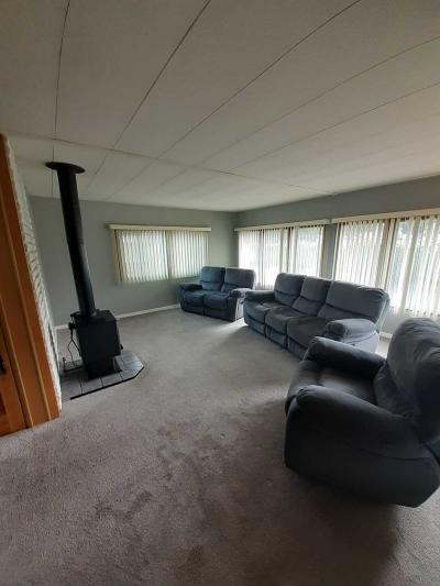 Photo 4 of 8 of home located at 19776 Southeast Stark Street Unit 142 Portland, OR 97233