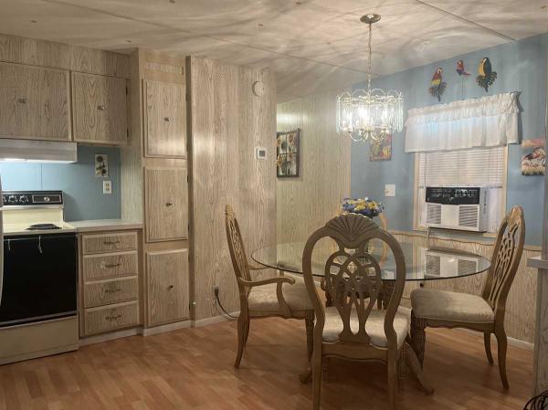 1981 SKYL Mobile Home