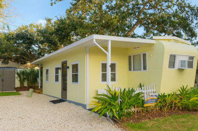 Mobile Home at 1610 West Bay Dr Largo, FL 33770