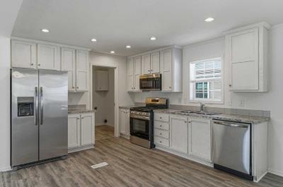 Photo 2 of 6 of home located at 125 Kingsway Dr North Mankato, MN 56003