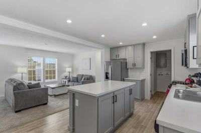 Mobile Home at 183 Kingsway Dr North Mankato, MN 56003