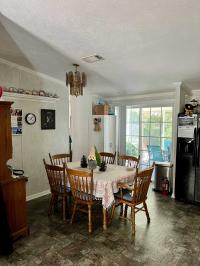 2004 Skyline Oaksprings Manufactured Home