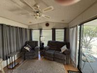 1990 Skyline Manufactured Home