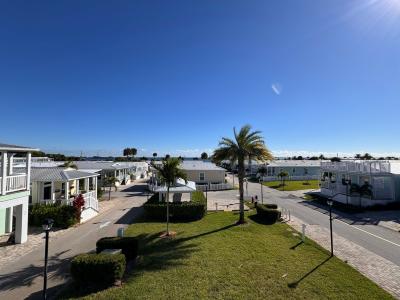 Photo 4 of 24 of home located at 101 NE Shoal Dr Jensen Beach, FL 34957