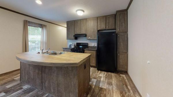 Photo 1 of 2 of home located at 3321 London Street Lot 430 Muskegon, MI 49444