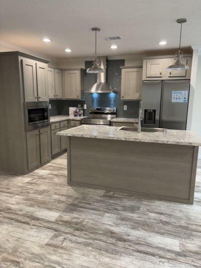 Photo 4 of 11 of home located at 42 Scenic Drive Asheville, NC 28805