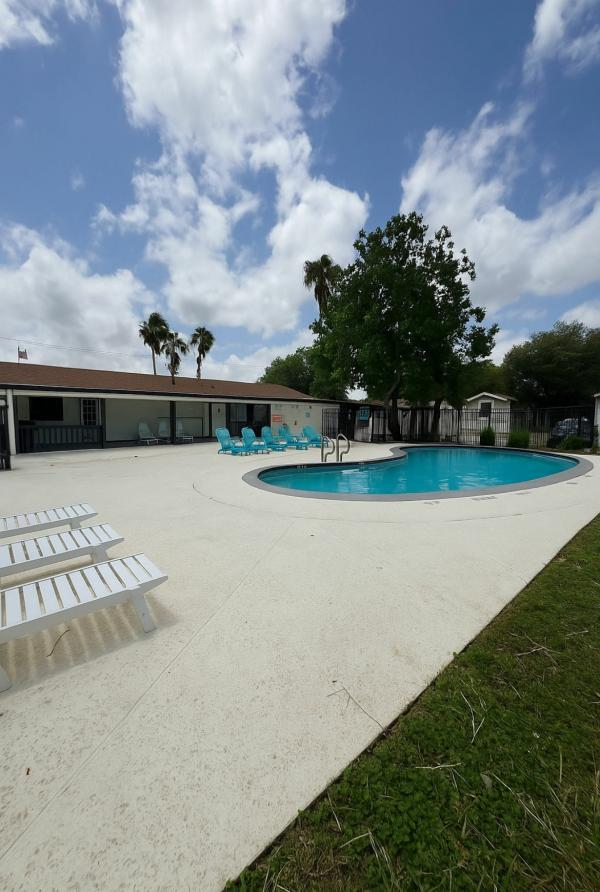 1996 HOMES BY OAKWOOD INC. OAKWOOD Mobile Home