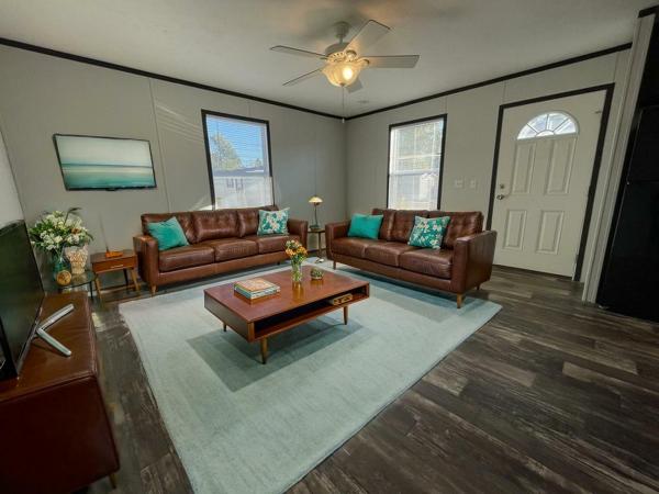 2021 Clayton - Wakarusa Mobile Home