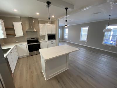 Photo 4 of 23 of home located at 467 Cary Lane Lot 287 Tarpon Springs, FL 34689