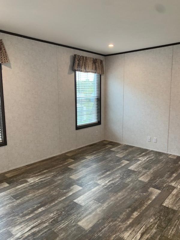 2022 Champion  NWS-L-47225  Home