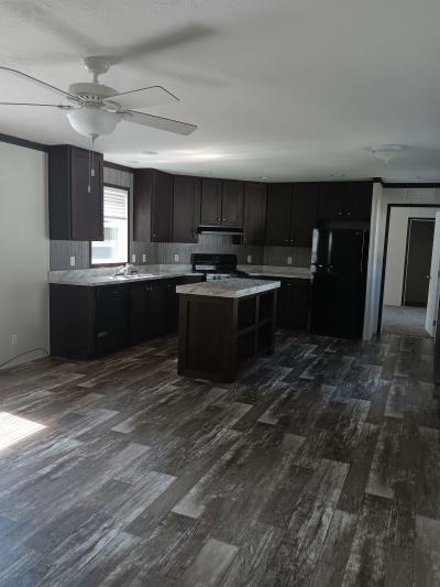 Mobile Home at 13 West St. Caledonia, OH 43314