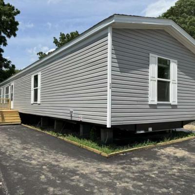 Mobile Home at 27 Crestwood Drive #0024 Middletown, IN 47356