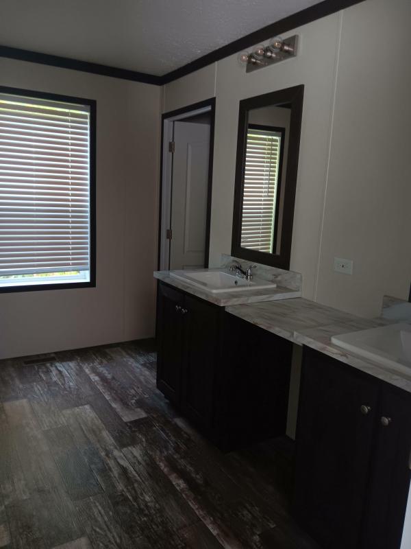 2022 Clayton 11 NULL  Home