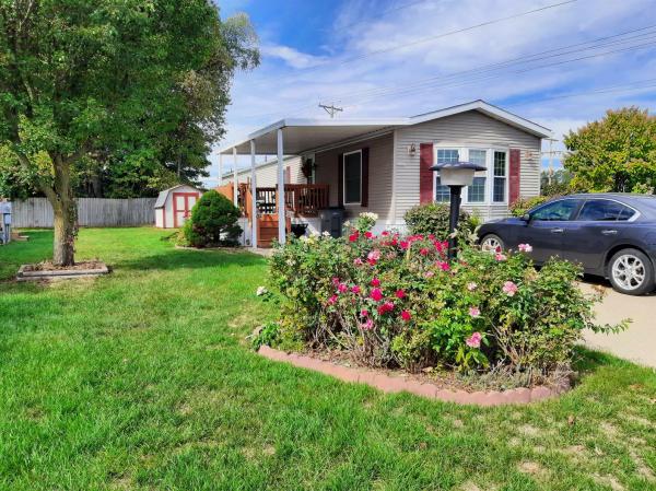 Photo 1 of 2 of home located at 2115 Reading R R Elkhart, IN 46514