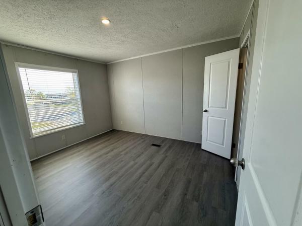 2022 CHAMPION FED2852 902R  Home