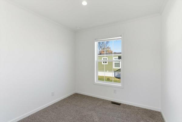 2025 Redman 66 NWSSL26609  Home