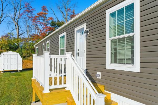 2025 Redman 66 NWSSL26609  Home