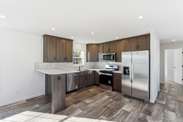 2025 Redman 68 NWSSL26609  Home