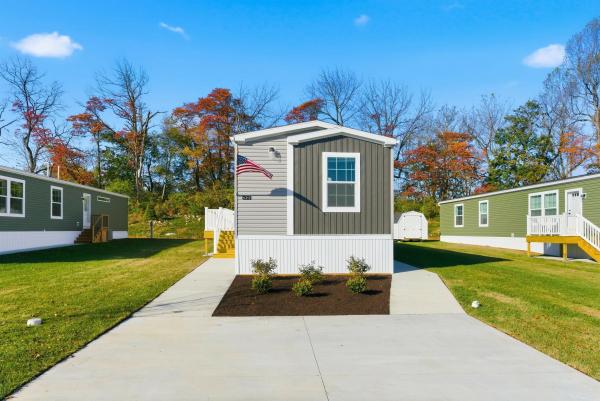 2025 Redman 68 NWSSL26609  Home