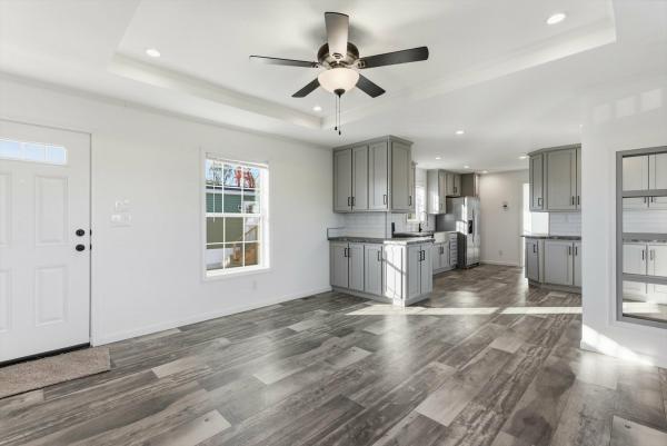 2026 Redman 70 NWSSL46627  Home