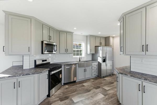 2026 Redman 70 NWSSL46627  Home