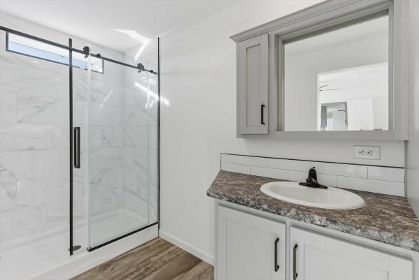 2026 Redman 70 NWSSL46627  Home