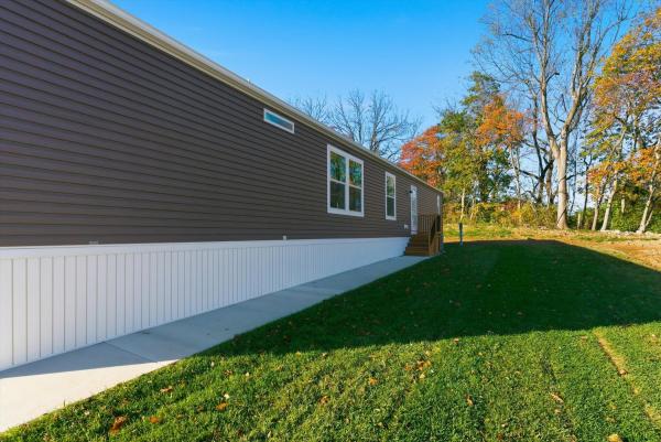 2026 Redman 70 NWSSL46627  Home